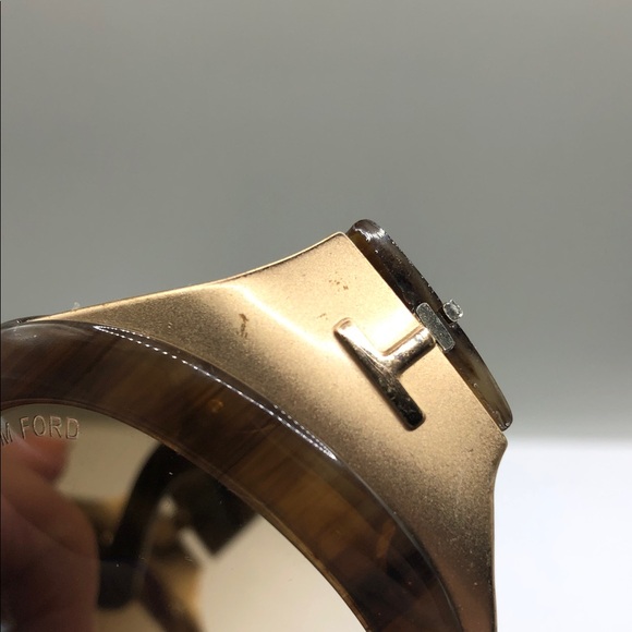 TOM FORD ELISABETH TF27 Sunglasses in color 376 Brown Gradient Oversized Shield. - Picture 6 of 14